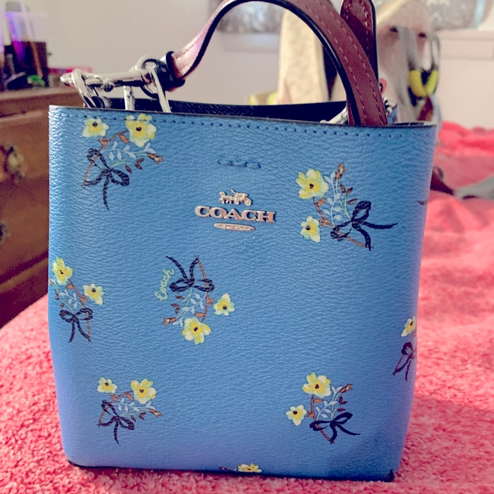 Spring Coach Purse!